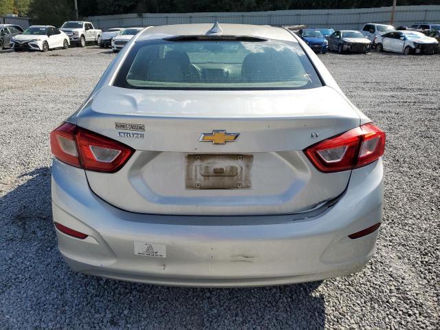2018 CHEVROLET CRUZE LT - 1G1BE5SM5J7237351