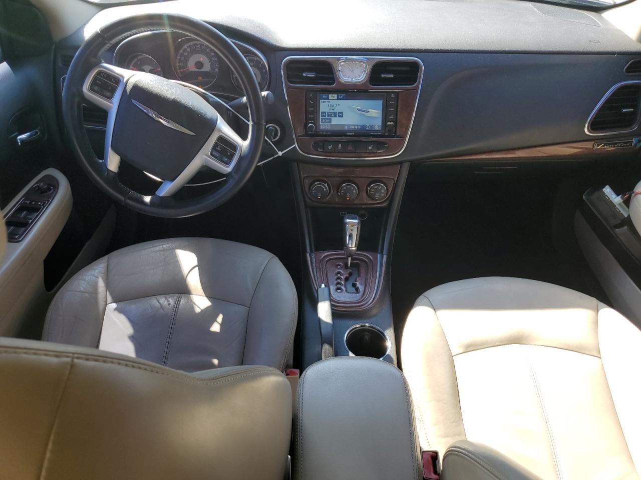 CHRYSLER 200 LIMITED