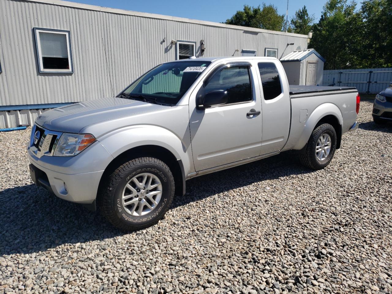 NISSAN FRONTIER SV