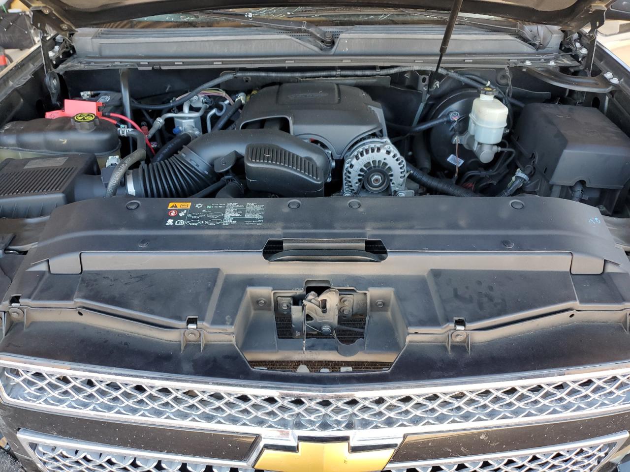 CHEVROLET SUBURBAN C1500 LTZ