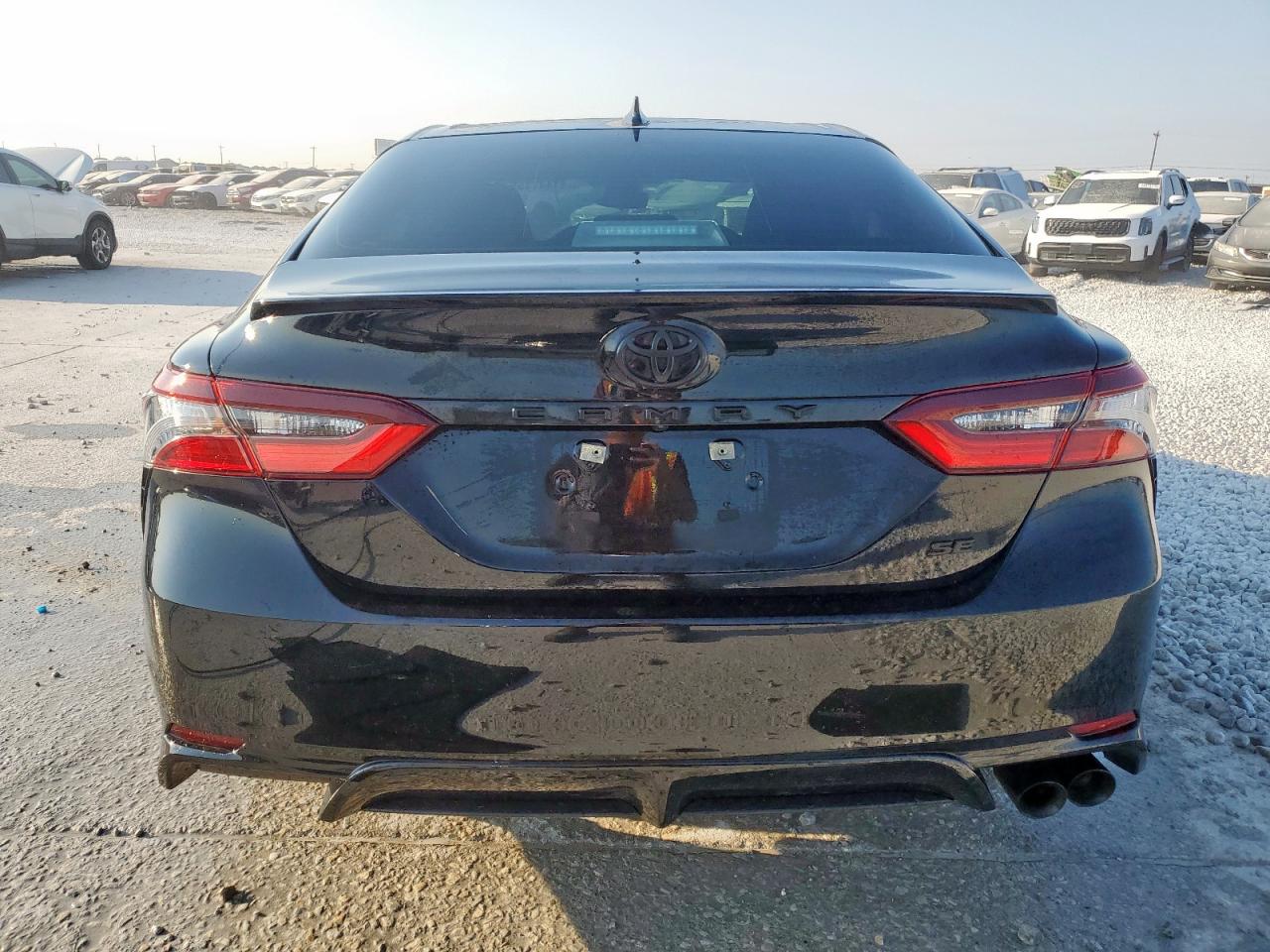 TOYOTA CAMRY SE NIGHT SHADE