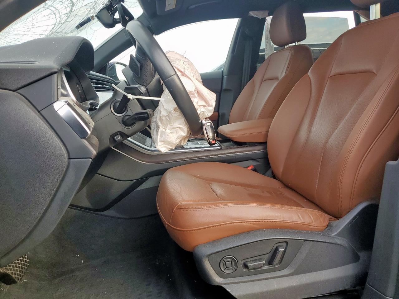 AUDI Q8 PREMIUM PLUS S-LINE