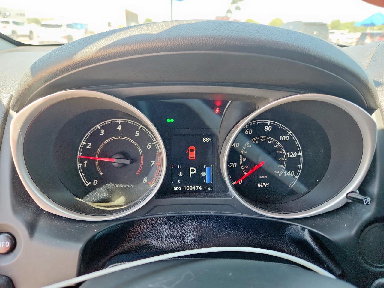 MITSUBISHI OUTLANDER ES