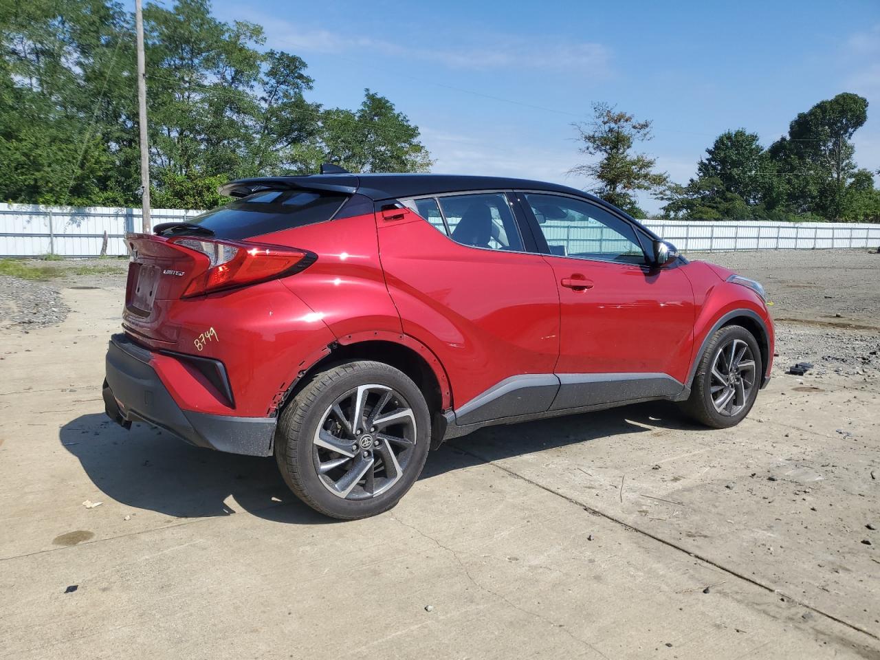 TOYOTA C-HR XLE