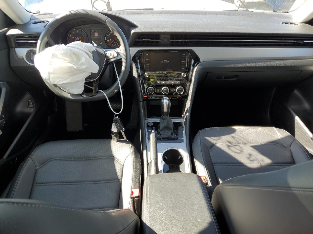 VOLKSWAGEN PASSAT SE