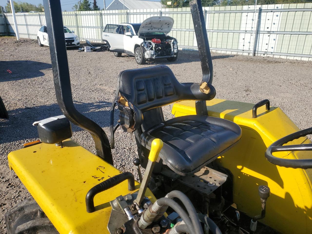 Lot #3304516533 2002 MCCO TRACTOR