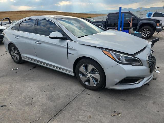 2017 HYUNDAI SONATA HYBRID KMHE34L10HA059379