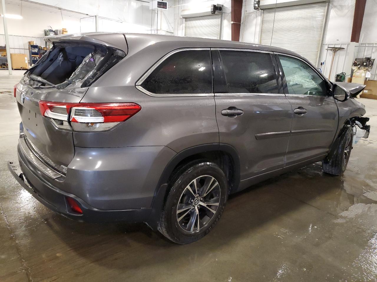 TOYOTA HIGHLANDER LE