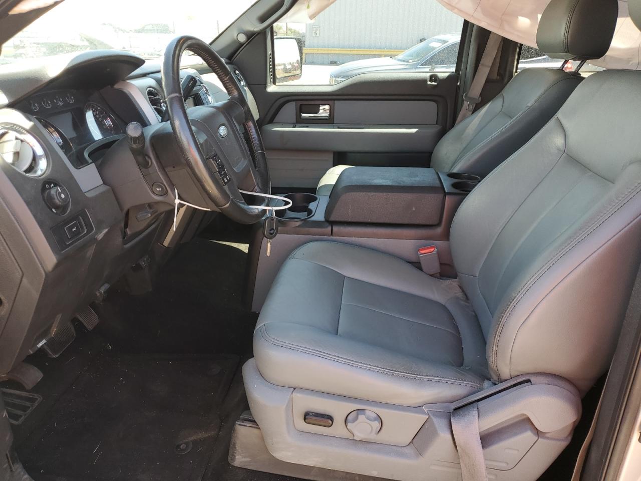 FORD F-150 SUPERCREW