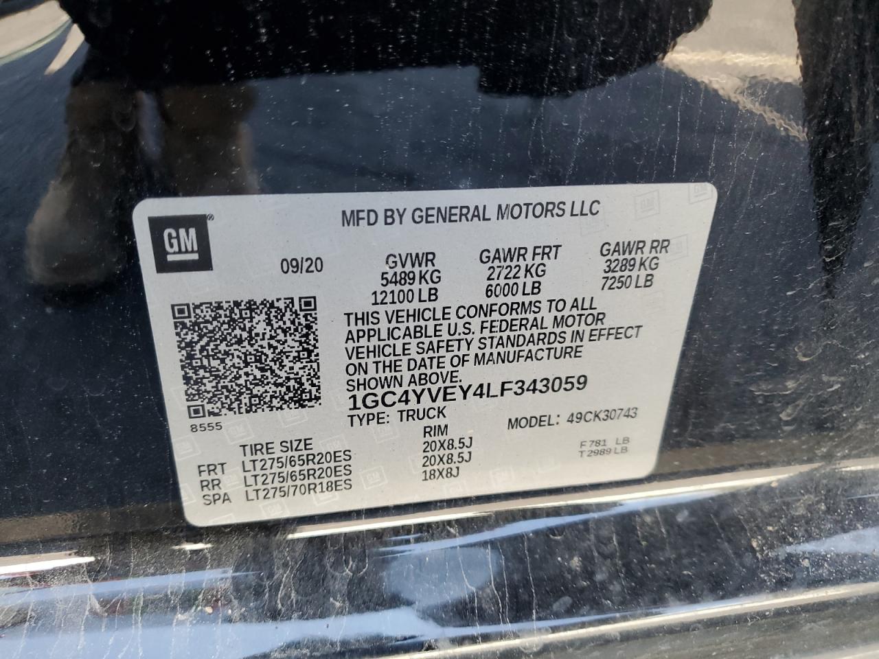 CHEVROLET SILVERADO K3500 HIGH COUNTRY