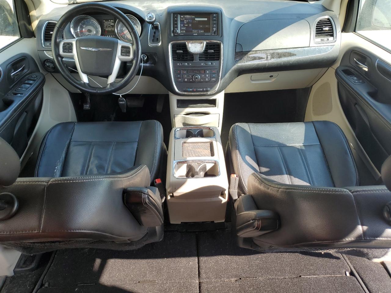 CHRYSLER TOWN & COUNTRY TOURING