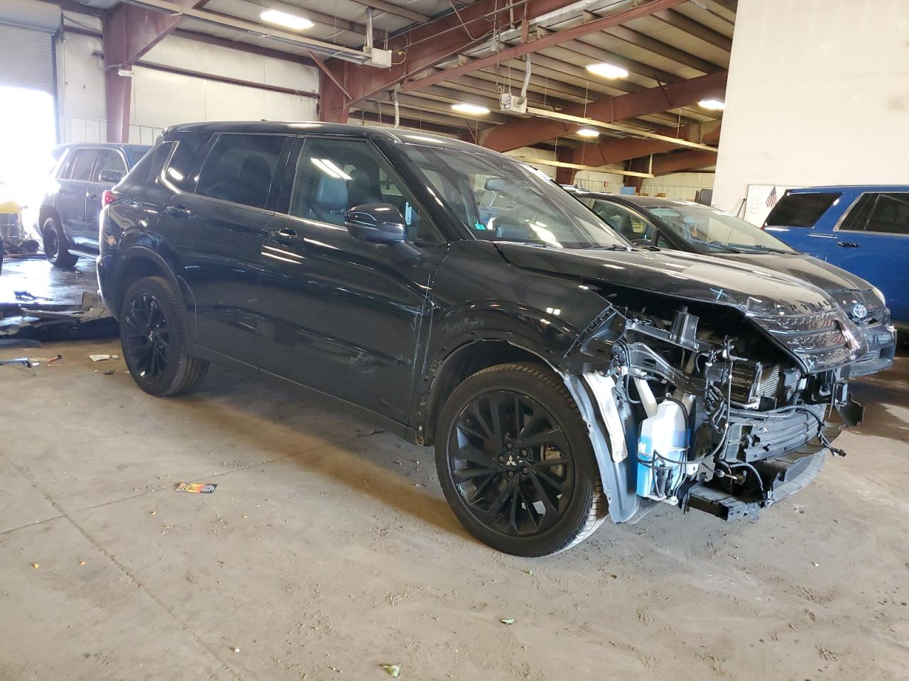 MITSUBISHI OUTLANDER SE