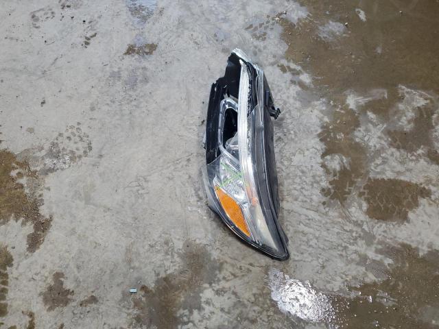 2014 KIA SORENTO LX - 5XYKTCA61EG440105