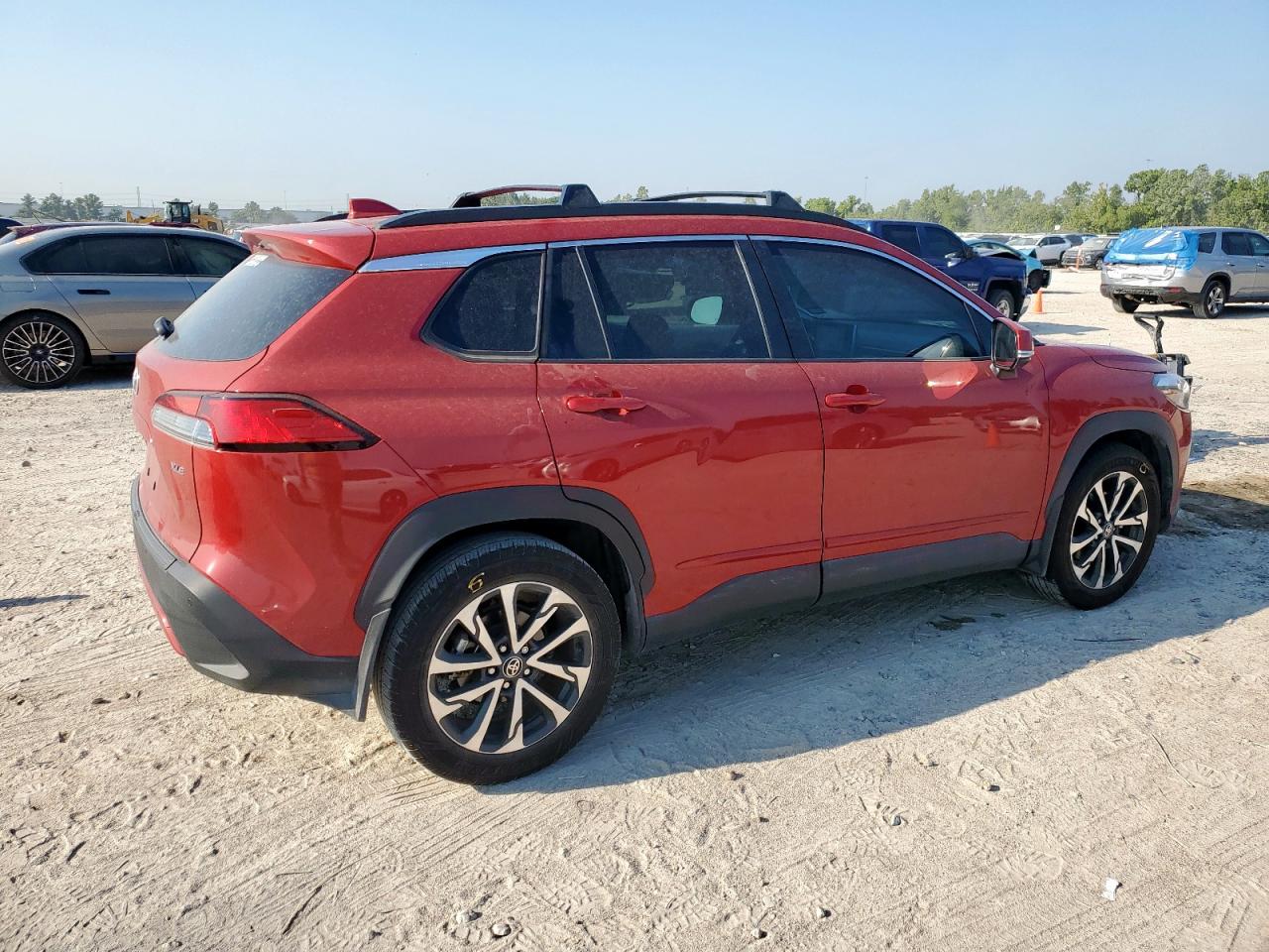 TOYOTA COROLLA CROSS XLE