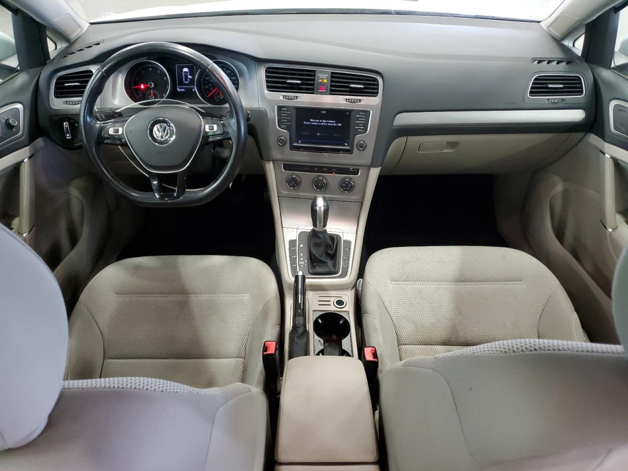 VOLKSWAGEN GOLF SPORTSVAN S