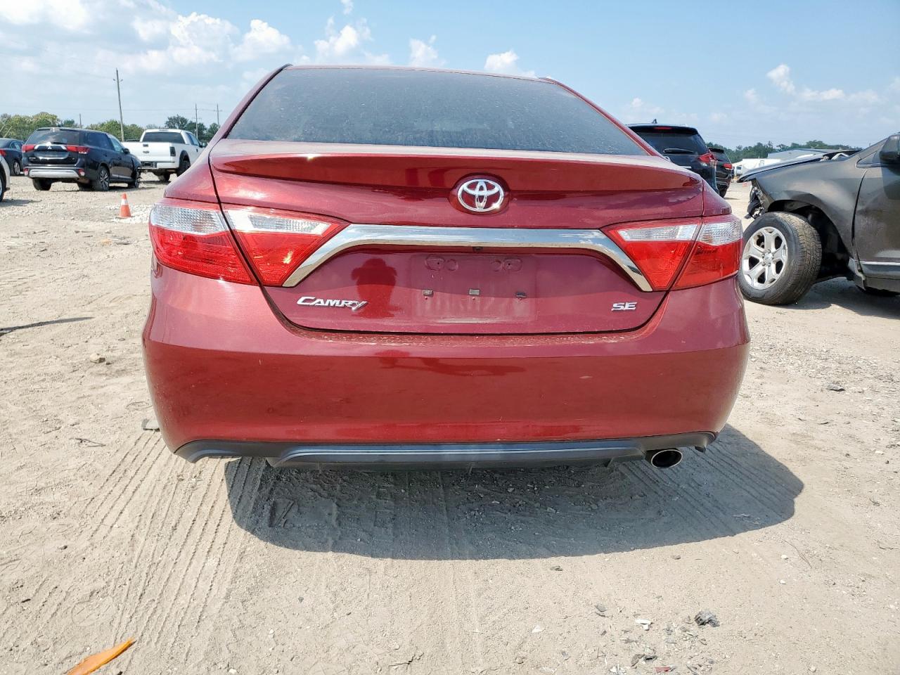 TOYOTA CAMRY LE