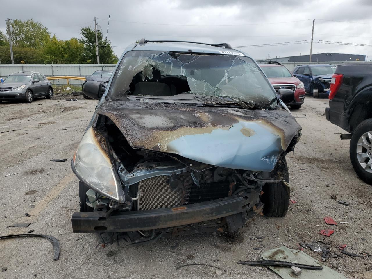 Lot #3269123700 2007 TOYOTA SIENNA CE