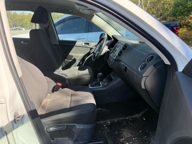 2017 VOLKSWAGEN TIGUAN S - WVGBV7AX2HK053647