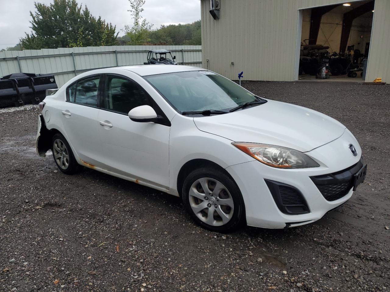 MAZDA 3 I