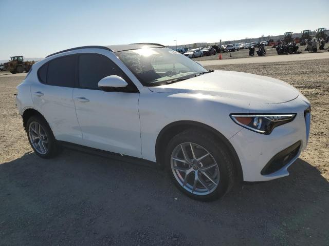 2018 ALFA ROMEO STELVIO TI ZASFAKNN8J7B93456