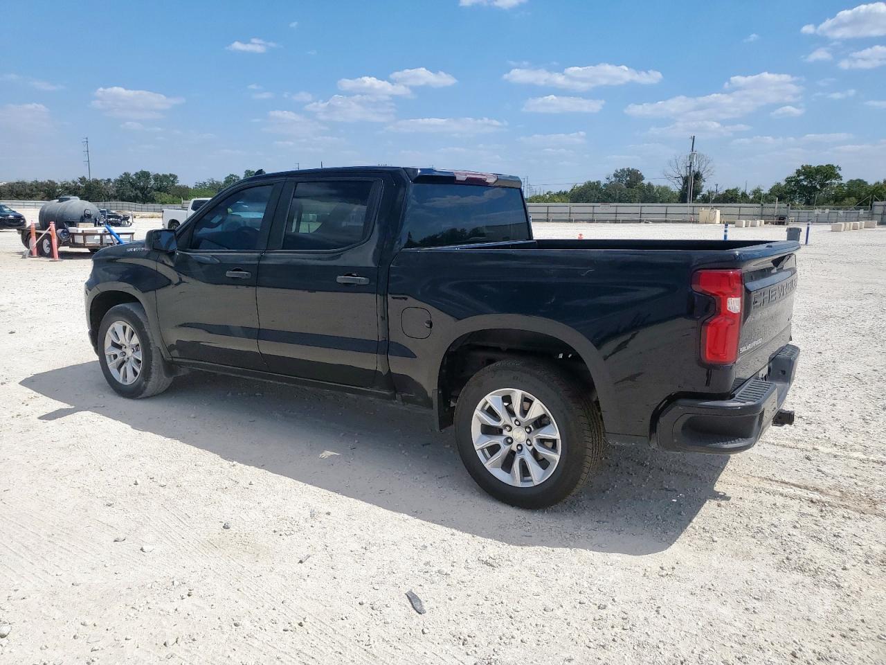 CHEVROLET SILVERADO C1500 CUSTOM