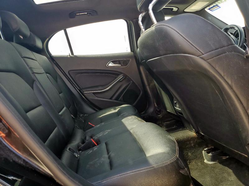 2018 MERCEDES-BENZ GLA 250 4M WDCTG4GB3JJ526779