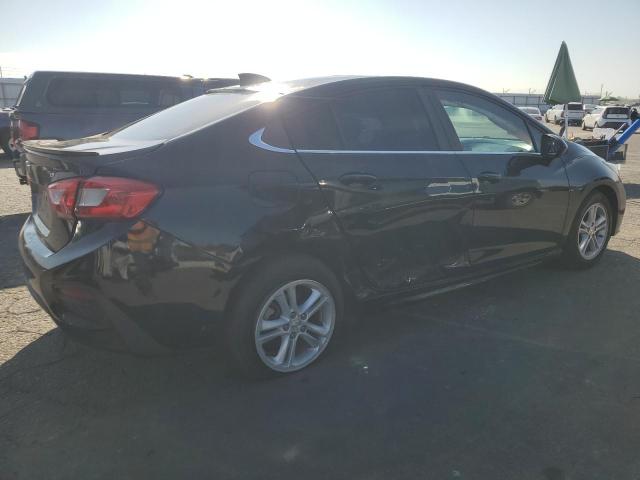 2018 CHEVROLET CRUZE LT 1G1BE5SM5J7213812