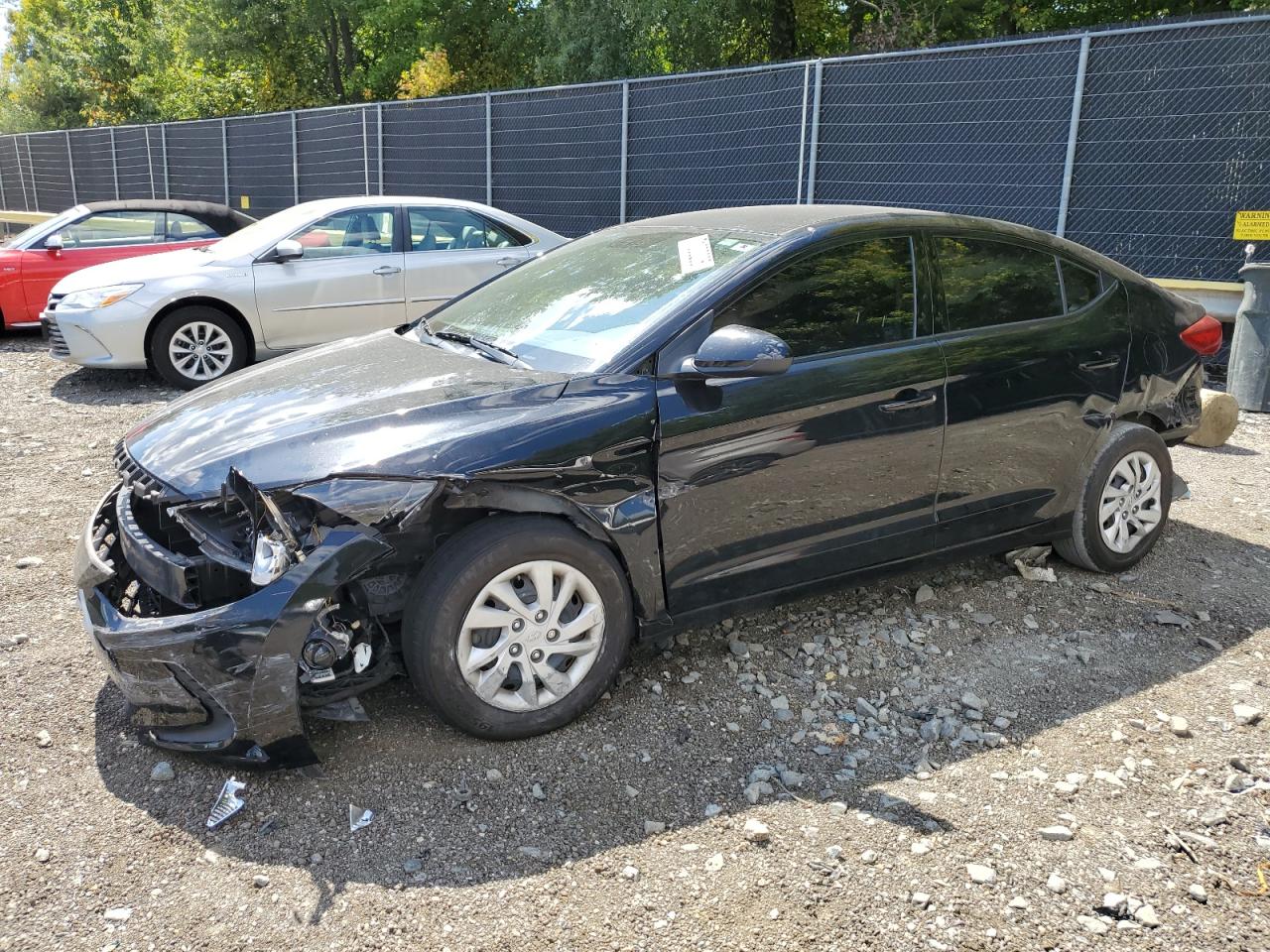 HYUNDAI ELANTRA SE