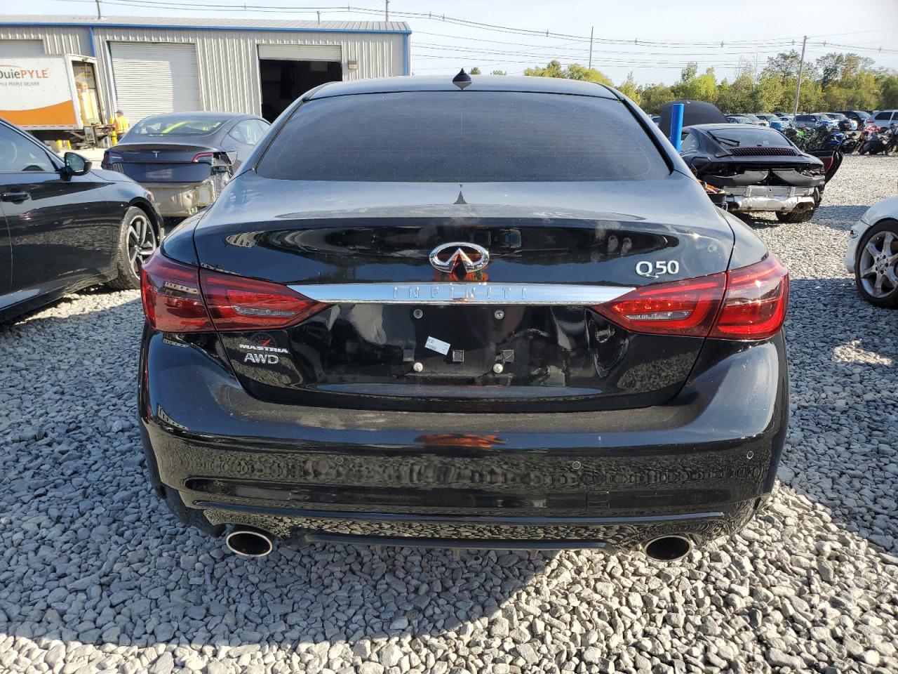 INFINITI Q50 LUXE