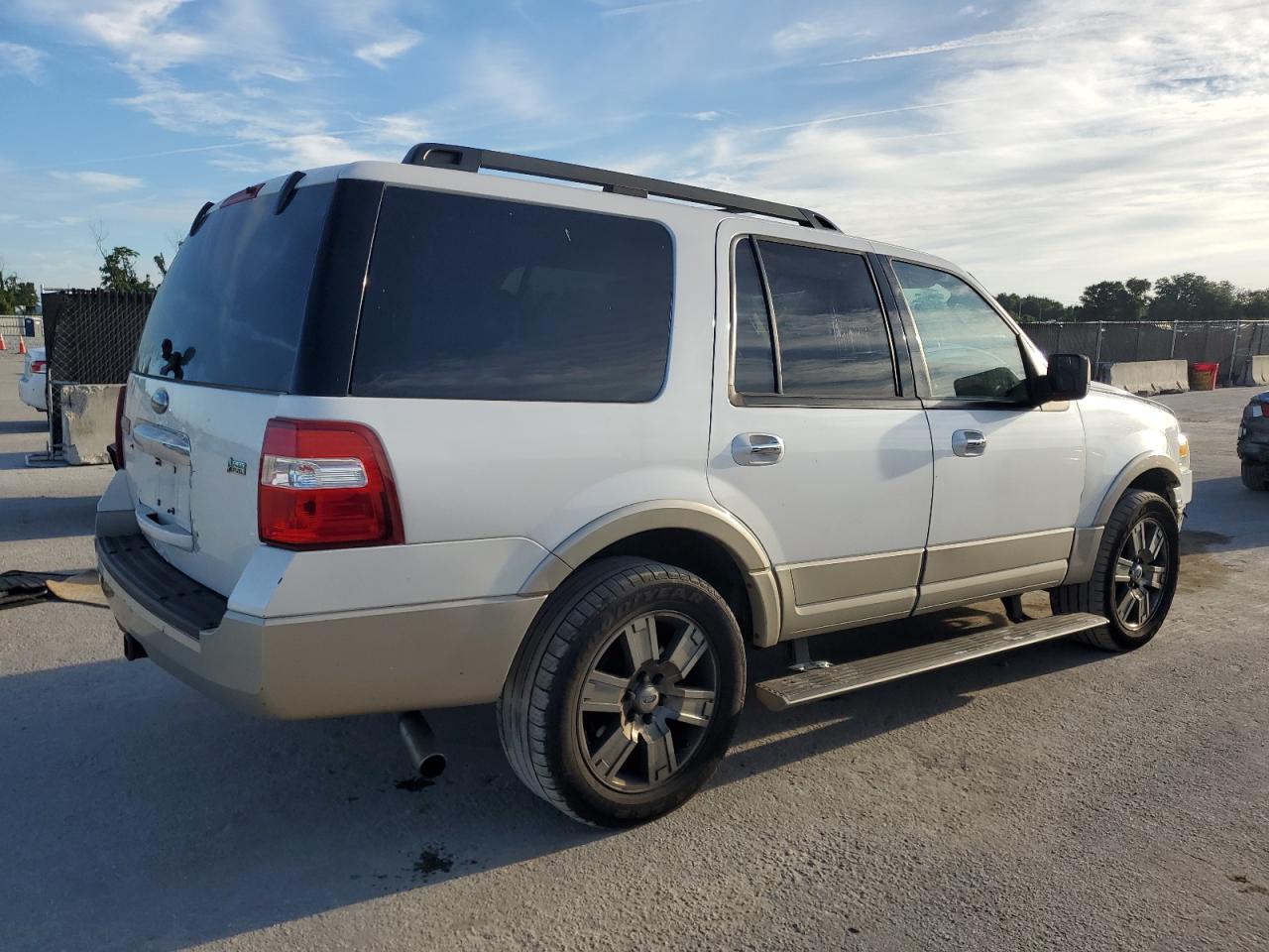 FORD EXPEDITION EDDIE BAUER