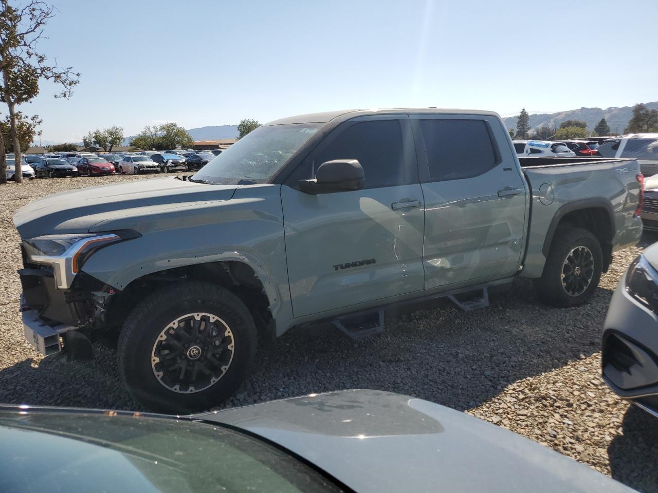 TOYOTA TUNDRA CREWMAX SR