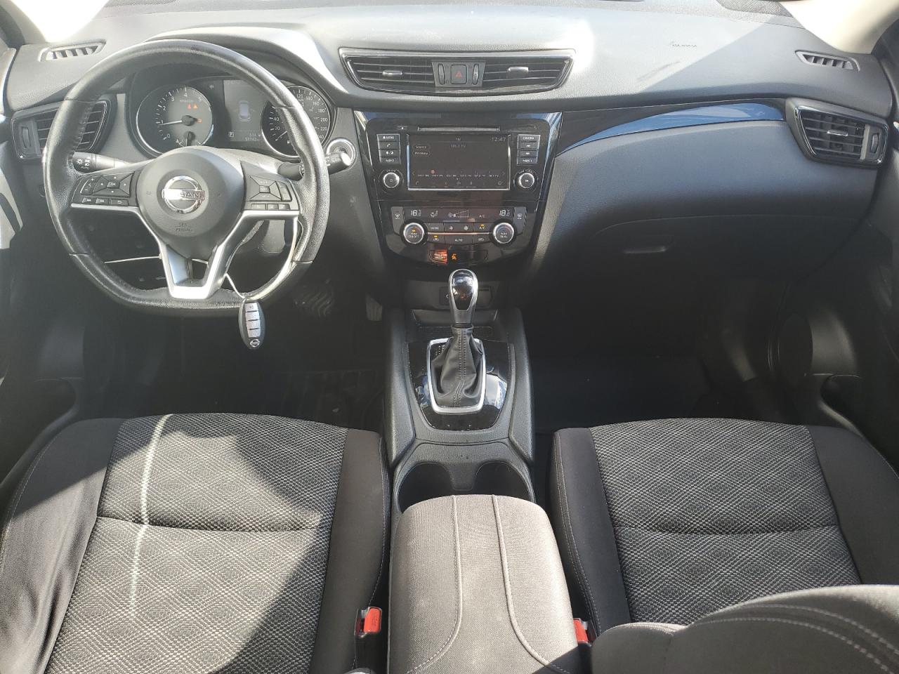 NISSAN ROGUE SPORT S