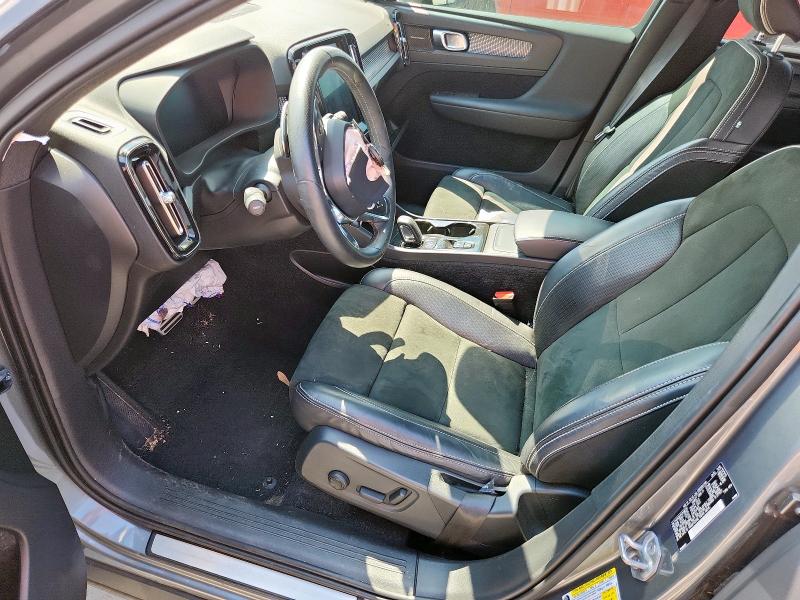 2019 VOLVO XC40 T5 R-DESIGN YV4162UM7K2102220