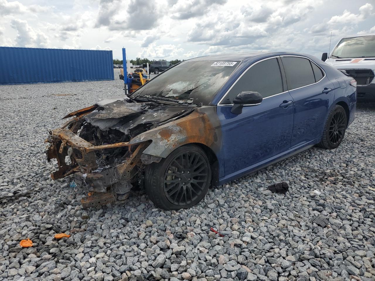 TOYOTA CAMRY SE NIGHT SHADE