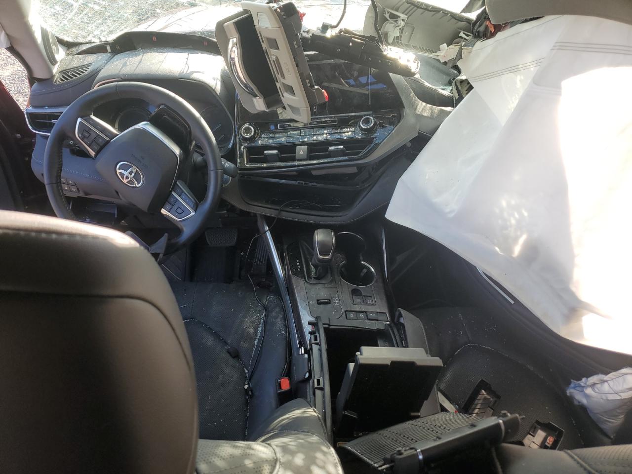 TOYOTA HIGHLANDER HYBRID PLATINUM