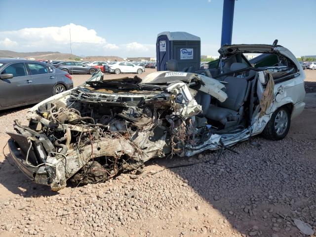 Global Auto Auctions: 2005 CHRYSLER TOWN & COUNTRY LIMITED