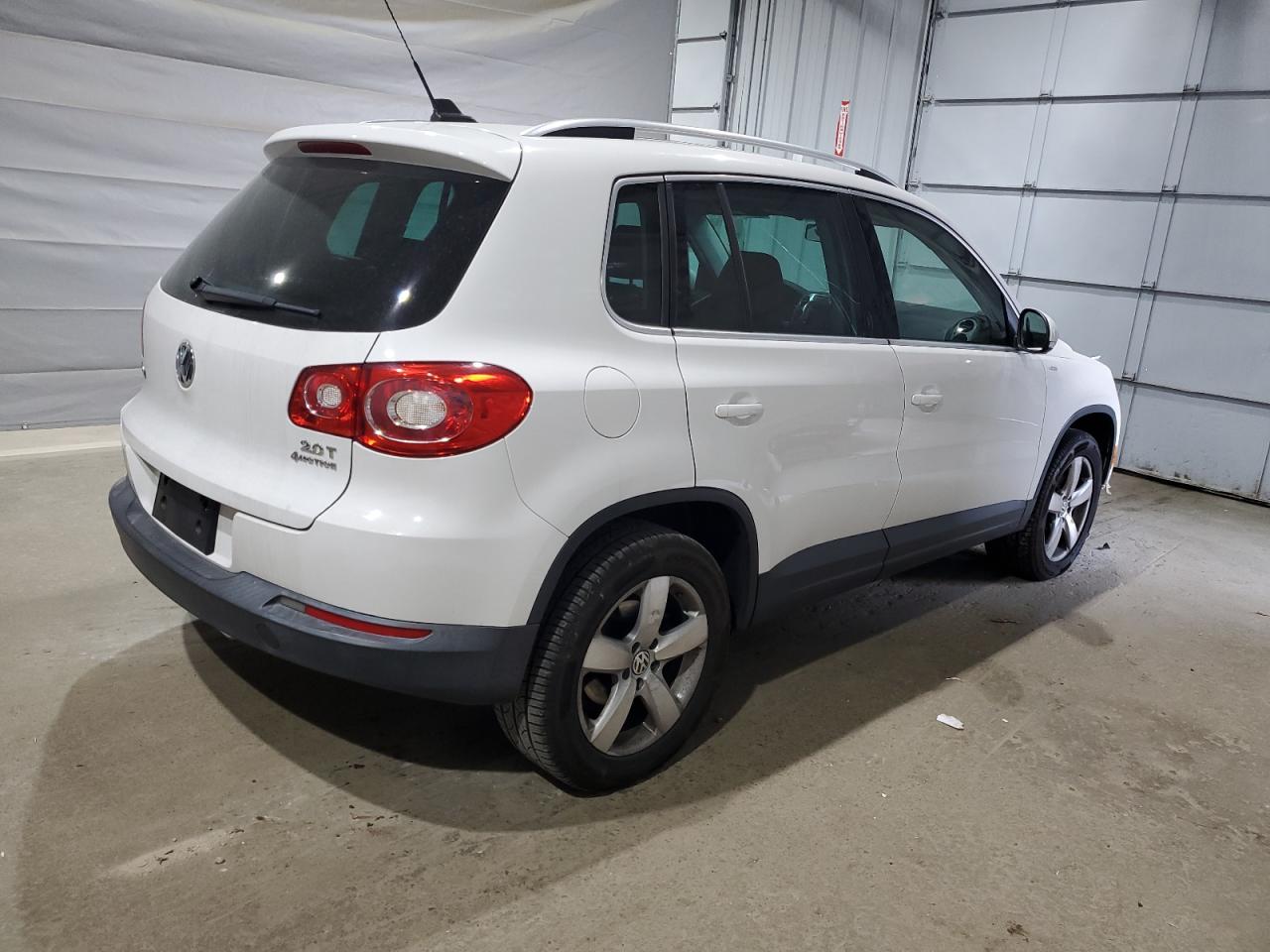 VOLKSWAGEN TIGUAN SE