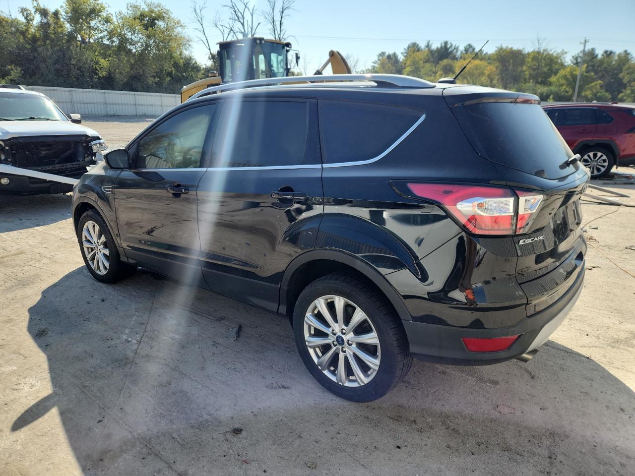 FORD ESCAPE TITANIUM