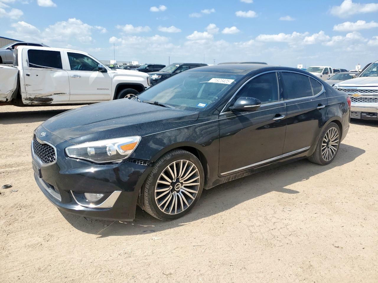 KIA CADENZA PREMIUM