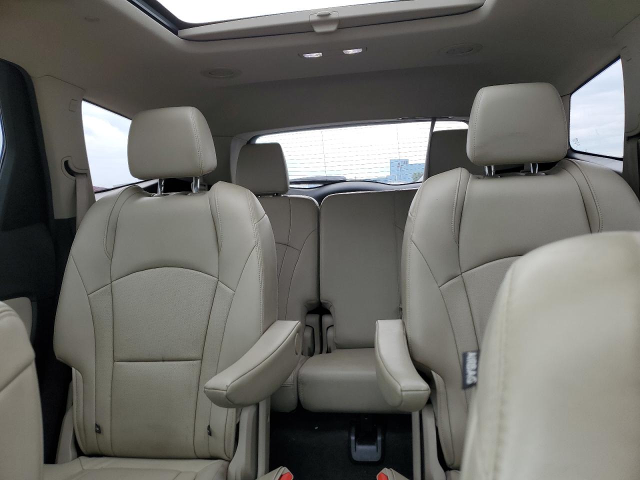 BUICK ENCLAVE ESSENCE