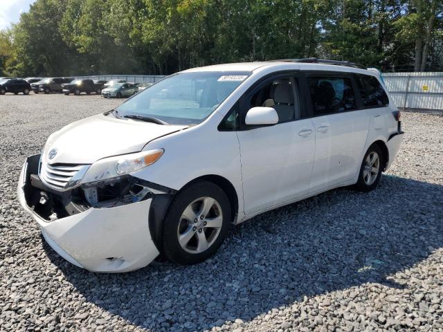 TOYOTA SIENNA LE