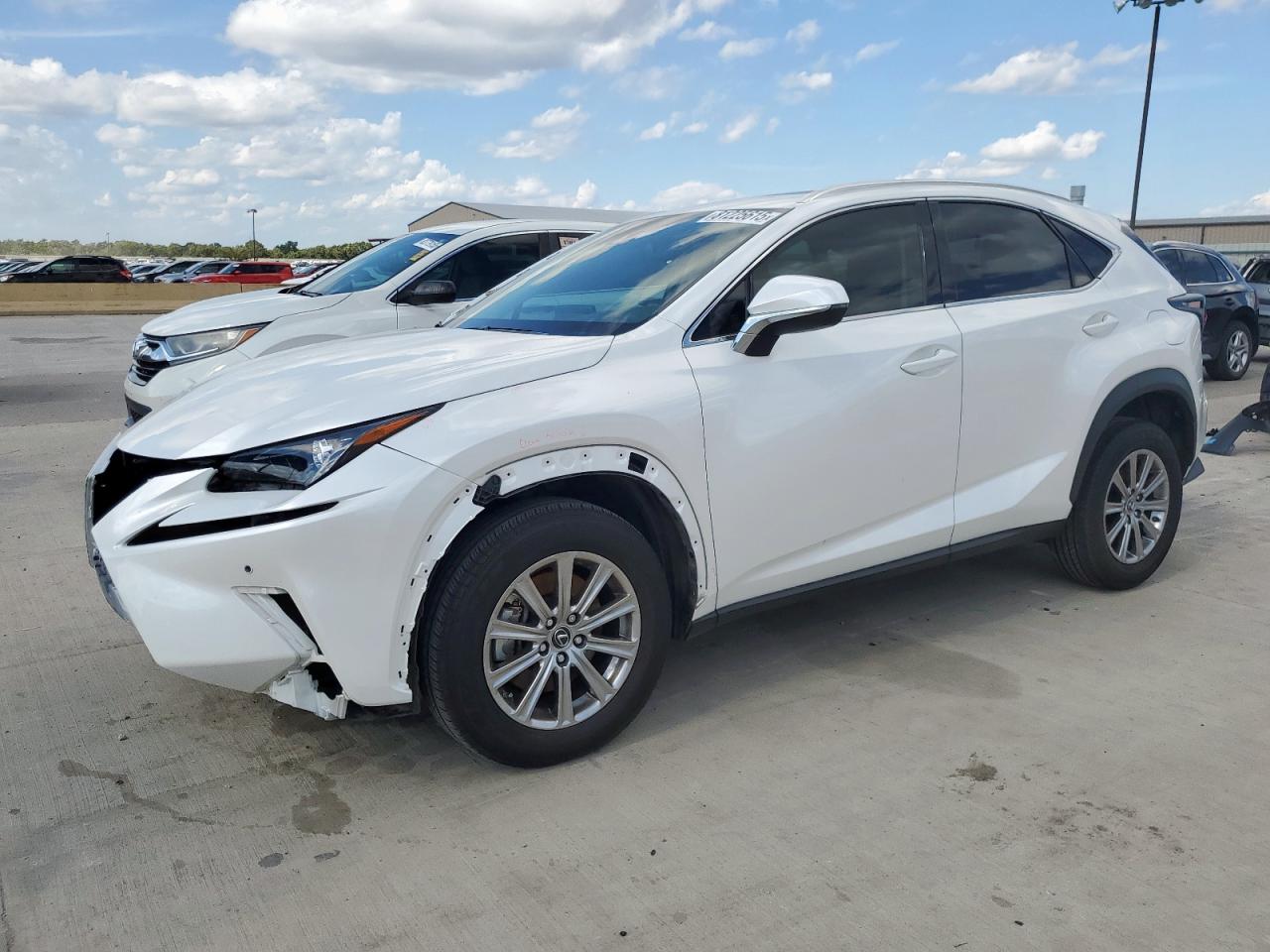 LEXUS NX 300 BASE