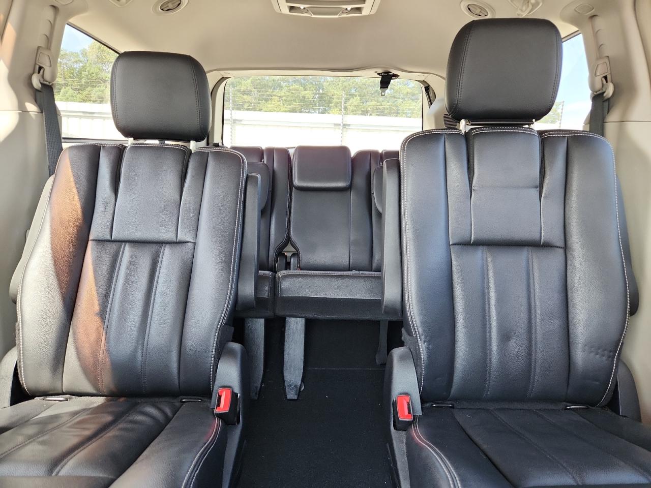 CHRYSLER TOWN & COUNTRY TOURING