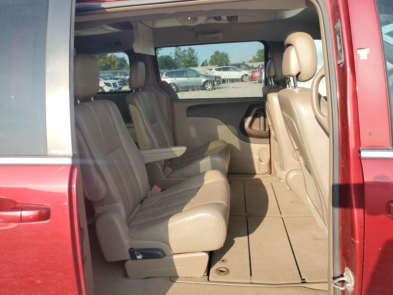 CHRYSLER TOWN & COUNTRY TOURING