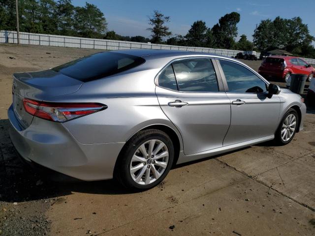 2018 TOYOTA CAMRY L 4T1B11HK1JU063812