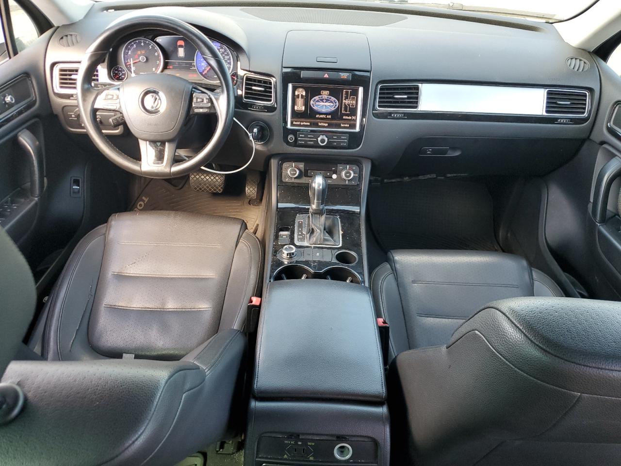 Lot #3310322027 2013 VOLKSWAGEN TOUAREG V6