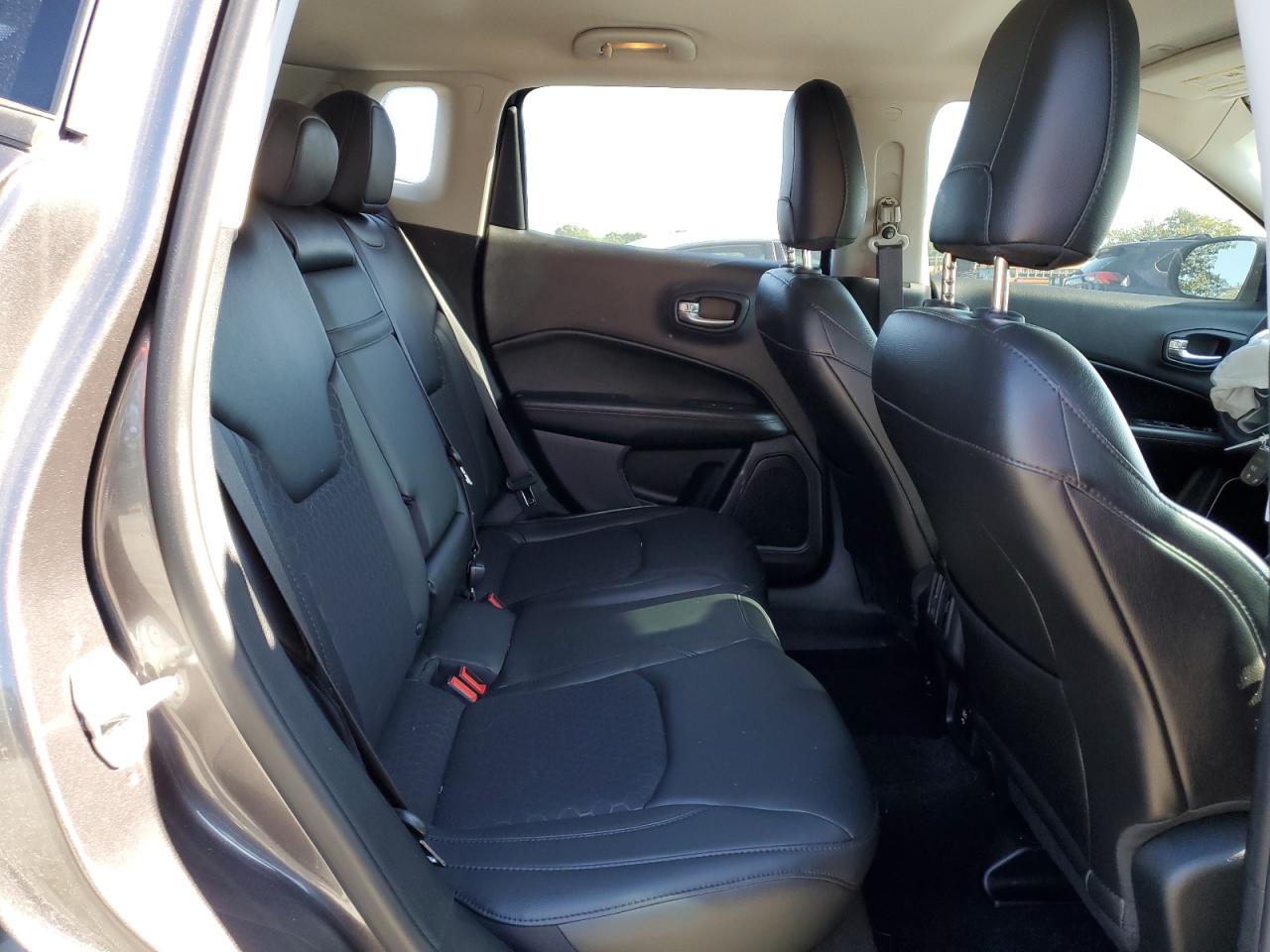 JEEP COMPASS LATITUDE