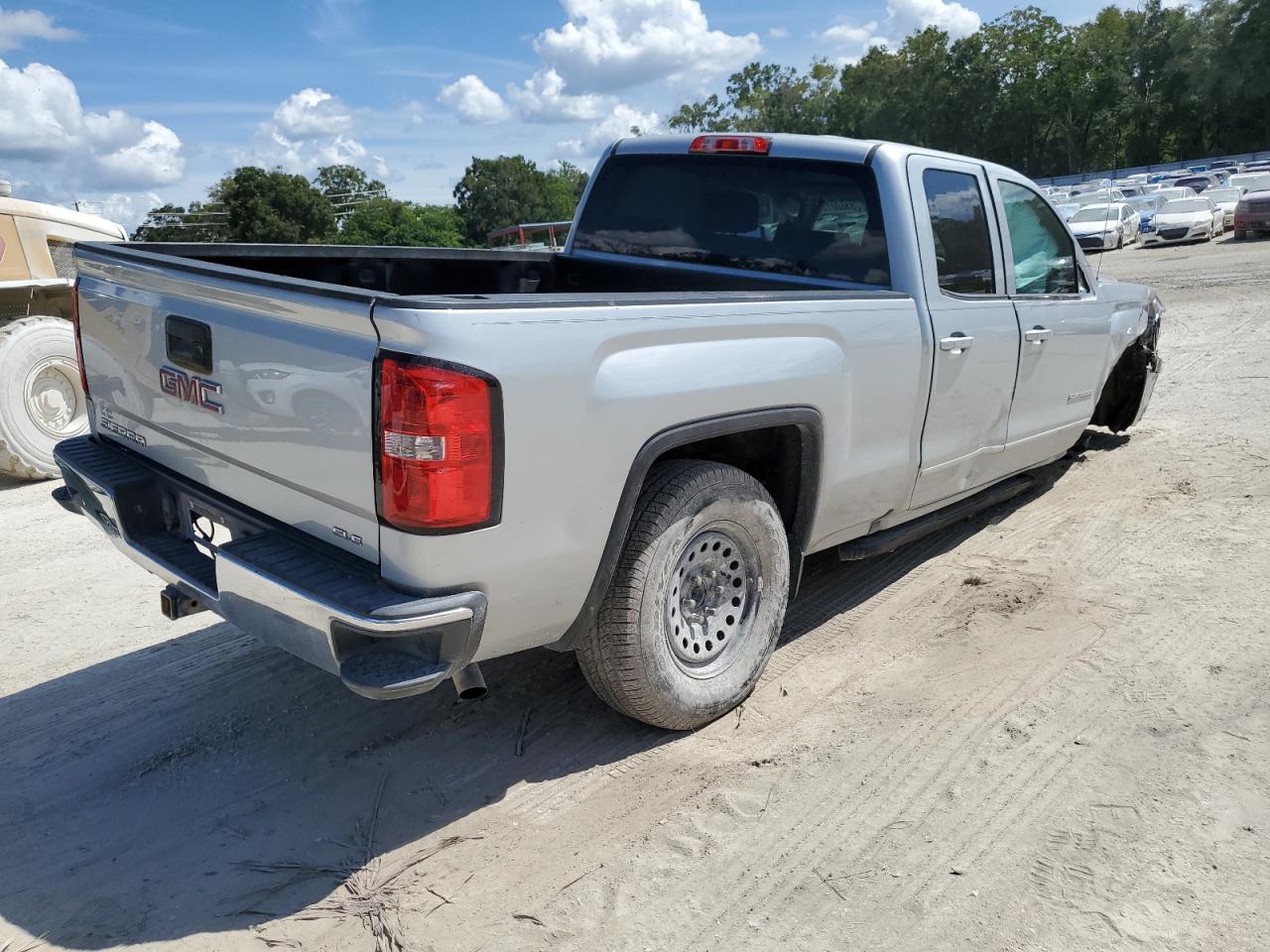 GMC SIERRA C1500 SLE