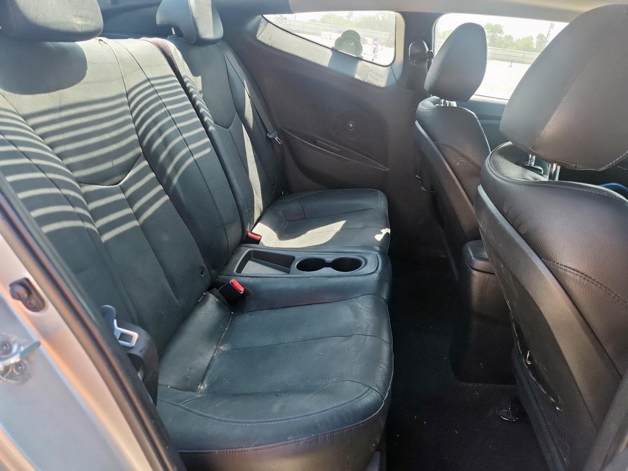 HYUNDAI VELOSTER TURBO