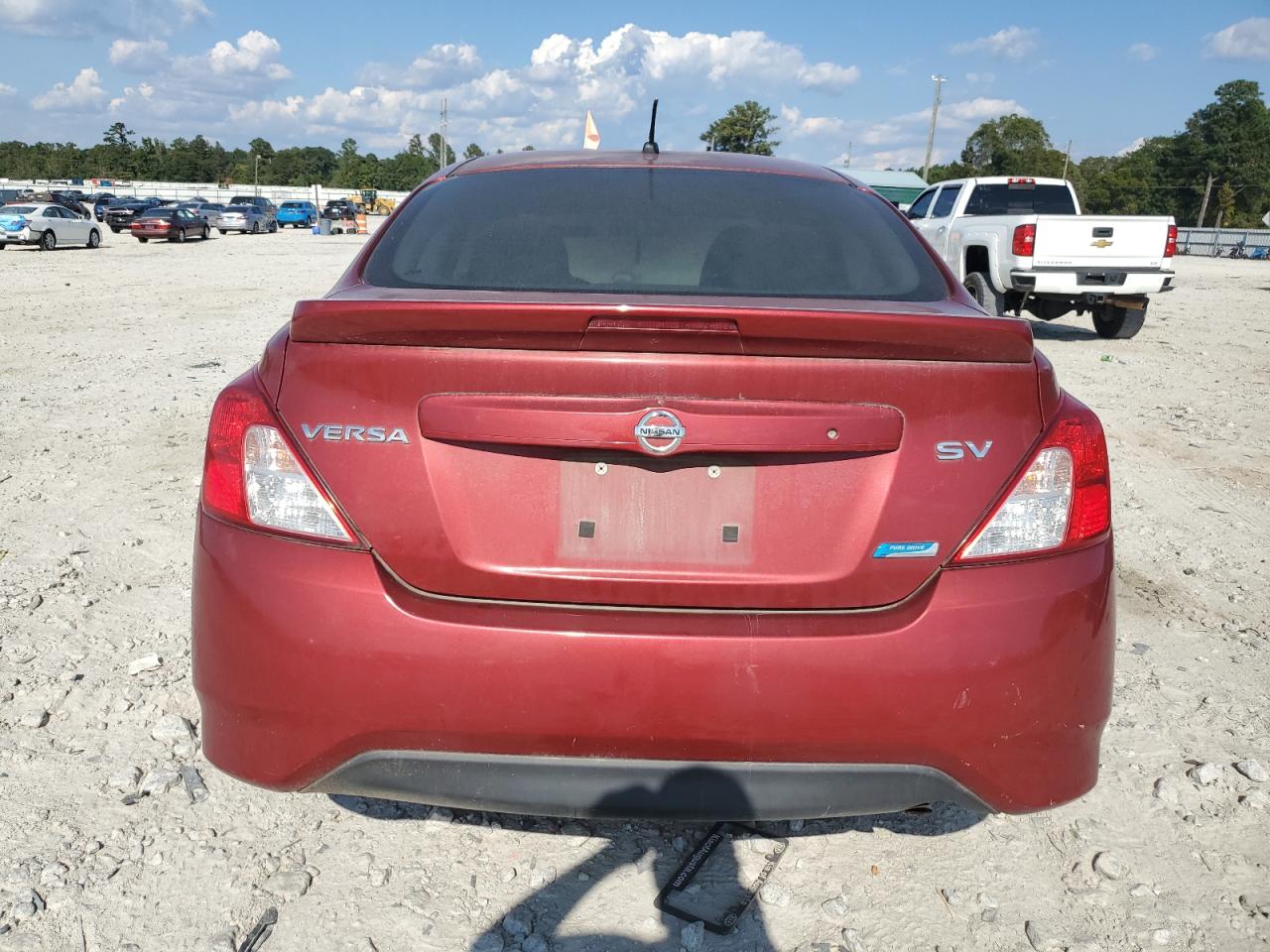 NISSAN VERSA S